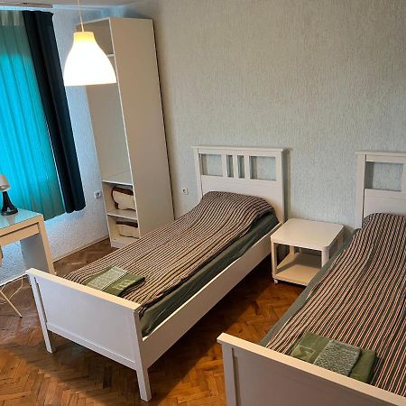 White Guest House 2 كارلوفو المظهر الخارجي الصورة