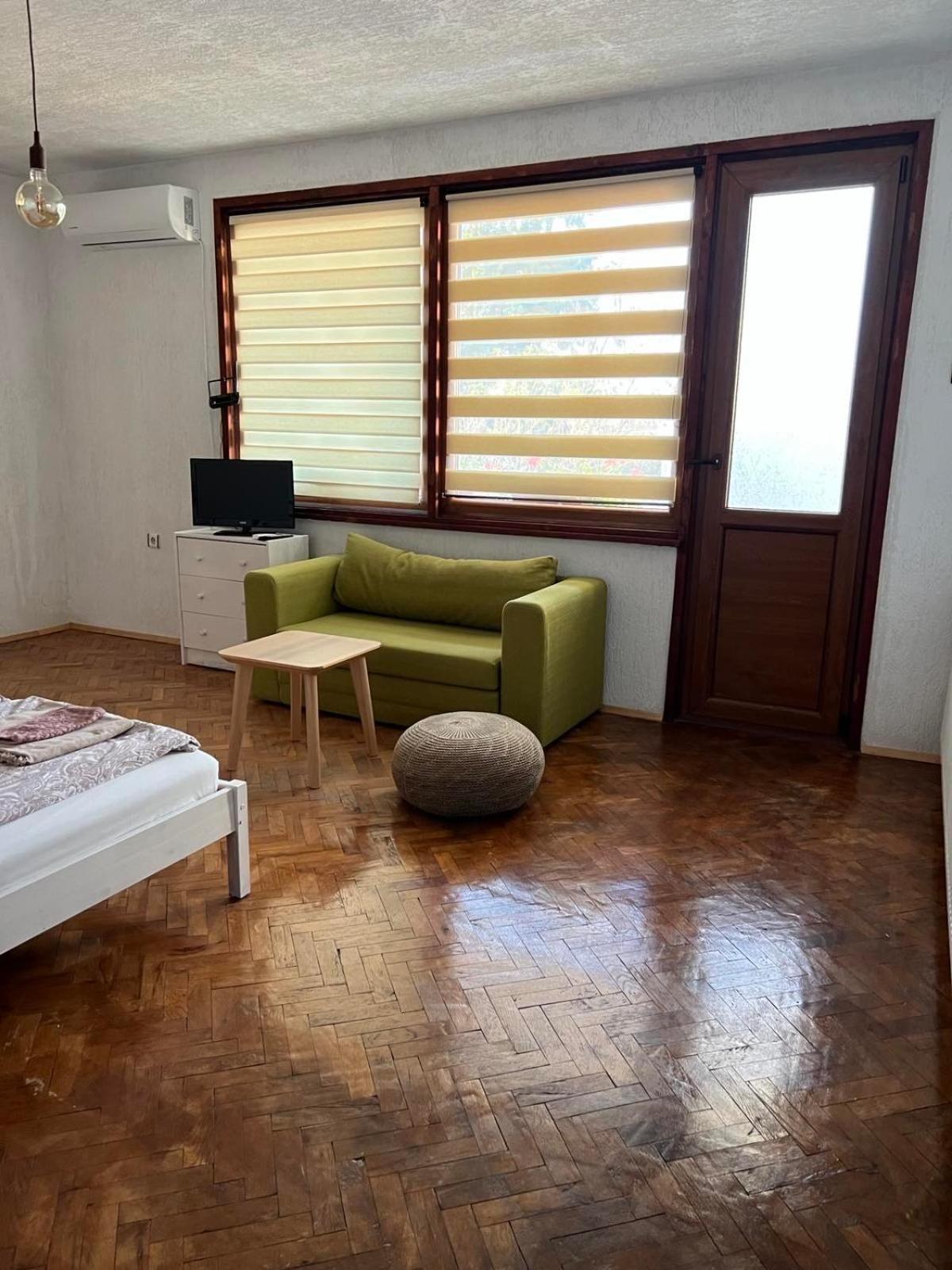 White Guest House 2 كارلوفو المظهر الخارجي الصورة